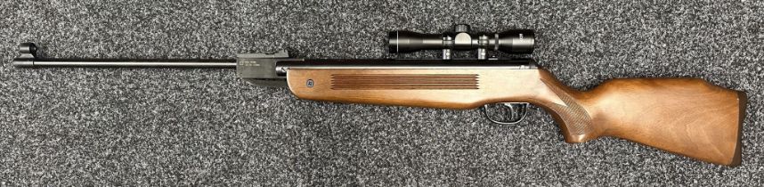 Edgar Brothers Model 60 .22 Cal Air Rifle serial no. 0704 02789. Fitted with a 4 x 28 Telescopic