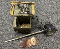 WW2 British Lamp, Signalling Daylight, Short Range. Complete in case with Lamp, Morse Key, spare