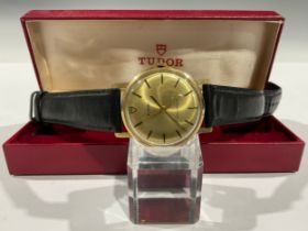 A 9ct gold Rolex Tudor gentleman's wristwatch