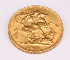 A George V full gold sovereign, 1913