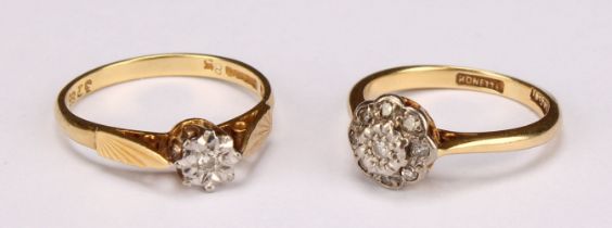 A diamond and 18ct gold cluster ring, the stones platinum set, yellow gold shank, size I, 2.62g