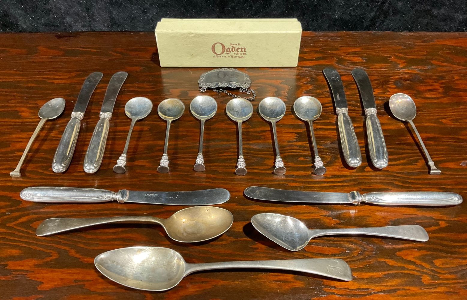 A set of six Edward VII silver seal top spoons, Birmingham 1909; a set of six silver hafted and