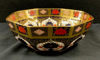 A Royal Crown Derby 1128 pattern Imari octagonal bowl, 24cm dia, first condition