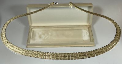 A 9ct gold textured fan necklace collarette, import marks, Birmingham 1978, 34.9g