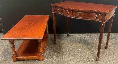 An 18th century inspired coffee table, 45.5cm high x 106.5cm x 51cm; a Jaycee mahogany serpentine