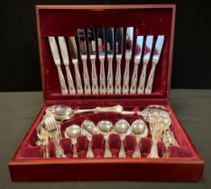 A Newbridge silver plated canteen Kings pattern canteen for six, cased