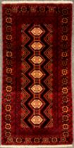 A North East Persian Turkoman rug / carpet, hand-knotted with a central row of seven hexagonal-