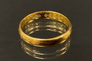 A 22ct gold webbing band, size N, 3.7g