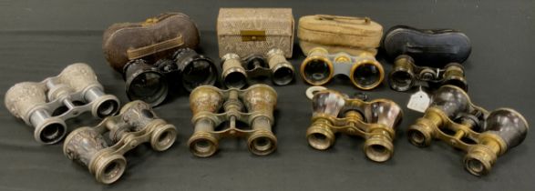 Binoculars & Opera Glasses, a pair of late Victorian silver mounted opera glasses, embossed floral