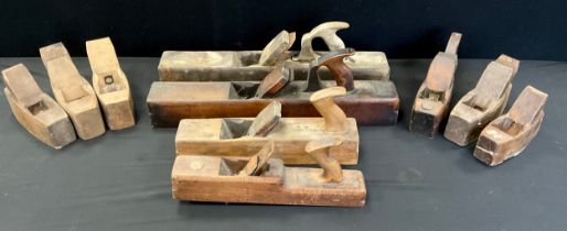 Vintage Woodworking / Carpentry tools - 19th and early 20th century Jack planes, smoothing planes,