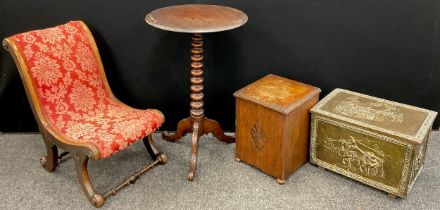 A small Victorian walnut ‘Slipper’ chair, 63cm high x 39.5cm wide; a 19th century bobbin-turned