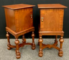 A pair of ‘Edwin Lutyens, 1869-1944’ reproduction mahogany bedside cabinets, 77cm high x 38cm x 36.