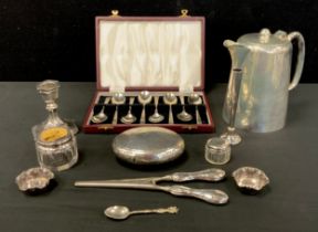 Silver - set of eight teaspoons, Deakin & Francis, Birmingham 1966, pair of open salts, oval