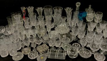 A quantity of glassware including; Stuart glass, Edinburgh; etc