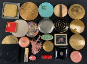 Fashion - Compacts and lipsticks etc inc Coty, Bourjoir, Stratton etc, inc enamelled and embossed