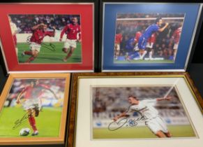 Autographs - Football, colour photographs, David Beckham, Real Madrid white strip, No23, signed in