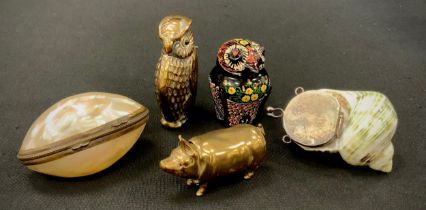 A novelty brass Pig vesta case, others silver plated Owl, Thune Owl, Shell case snuff or pill box