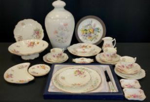Ceramics - Royal Crown Derby, posies, pedestal fruit bowl, plate, trinket dishes etc, Denby table