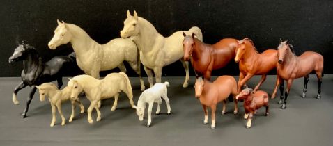 Beswick Horses - Thoroughbred Stallion, matte finish, no.1772,24cm long, another Royal Doulton