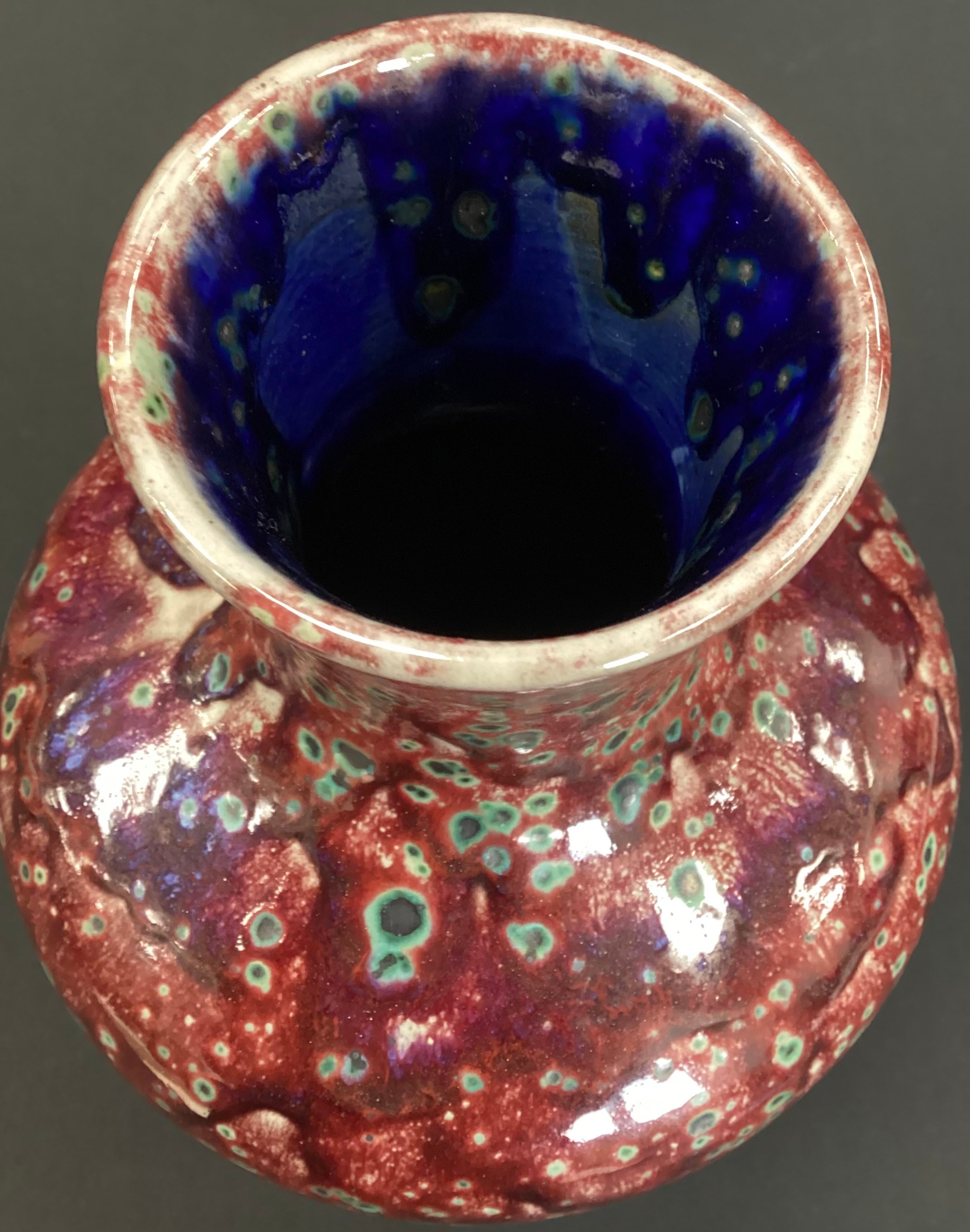 A Cobridge Stoneware Justin Emery Alchemist red mottled bottle vase, impressed marks, 31.5cm high. - Image 2 of 3