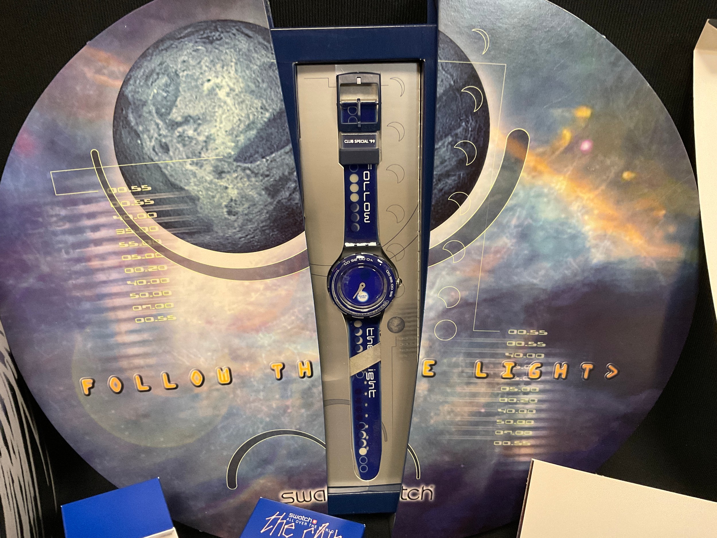 Swatch - Collectors club specials, GZ160 Space Dreams, 1999, SDZ105Sun & Moon, Follow the Light, - Image 2 of 4