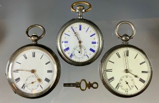 A Victorian silver open face pocket watch, cream dial, bold Roman numerals, subsidiary seconds,
