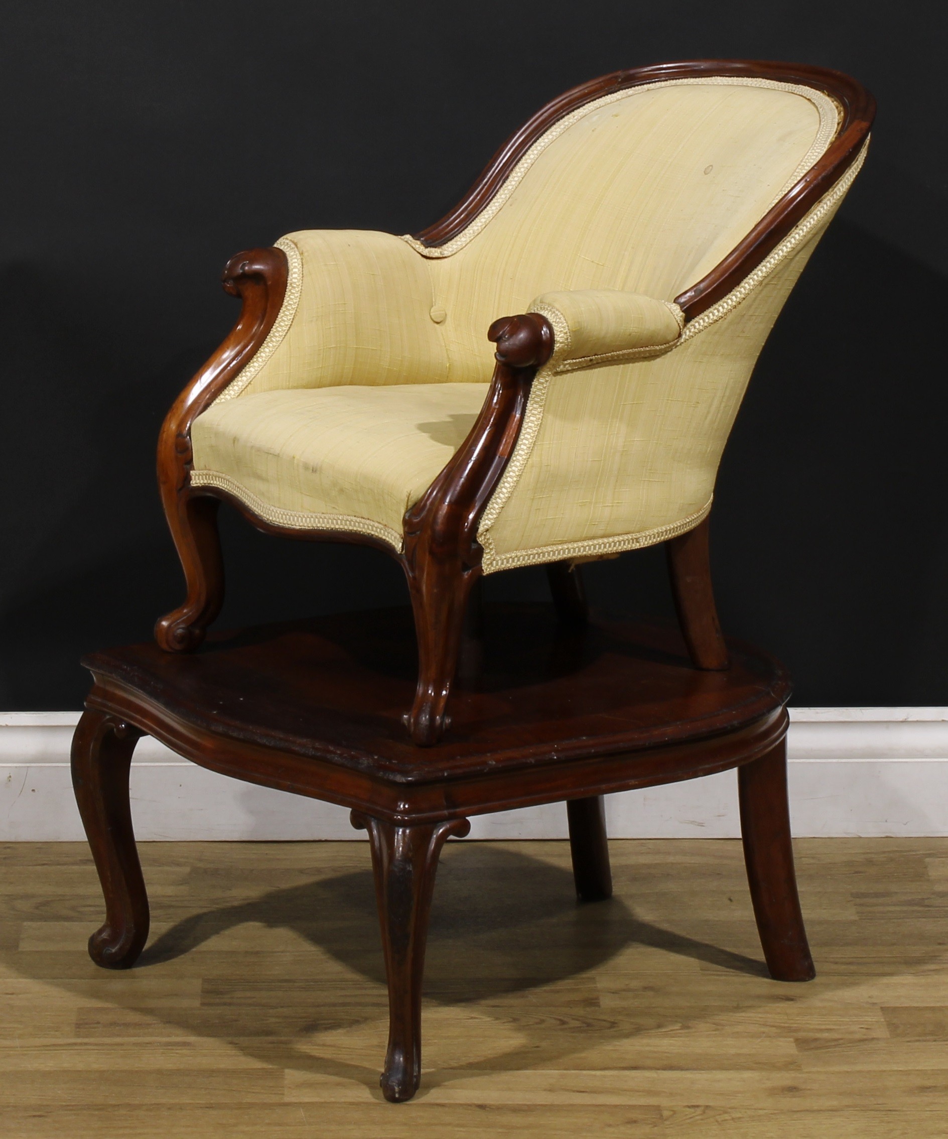 A Victorian walnut and mahogany combination child’s high chair and table, 75cm high overall, the - Image 3 of 4
