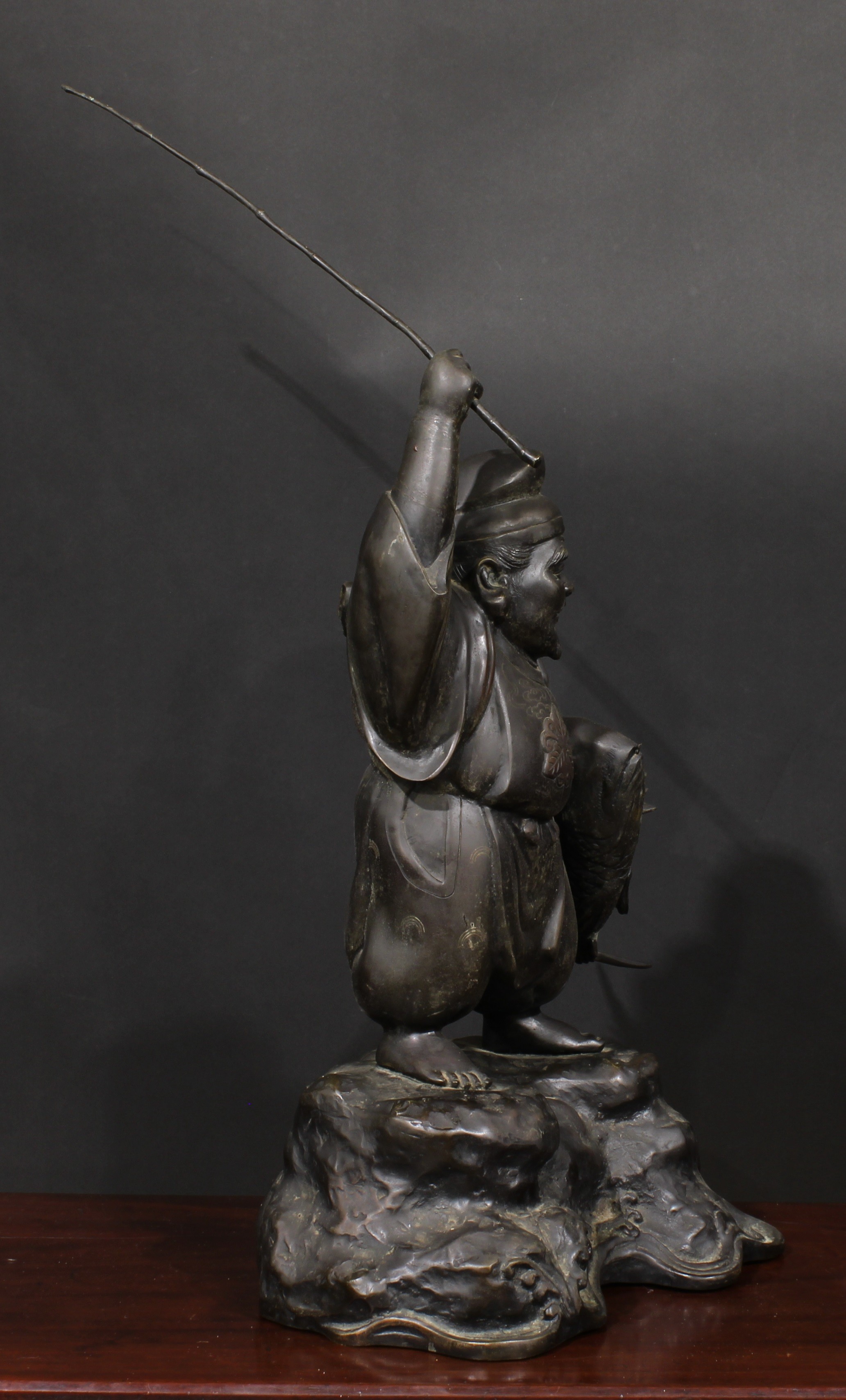 A large Japanese bronze figure, Ebisu, the Japanese god of fishermen and luck, 61cm high excluding - Image 2 of 4