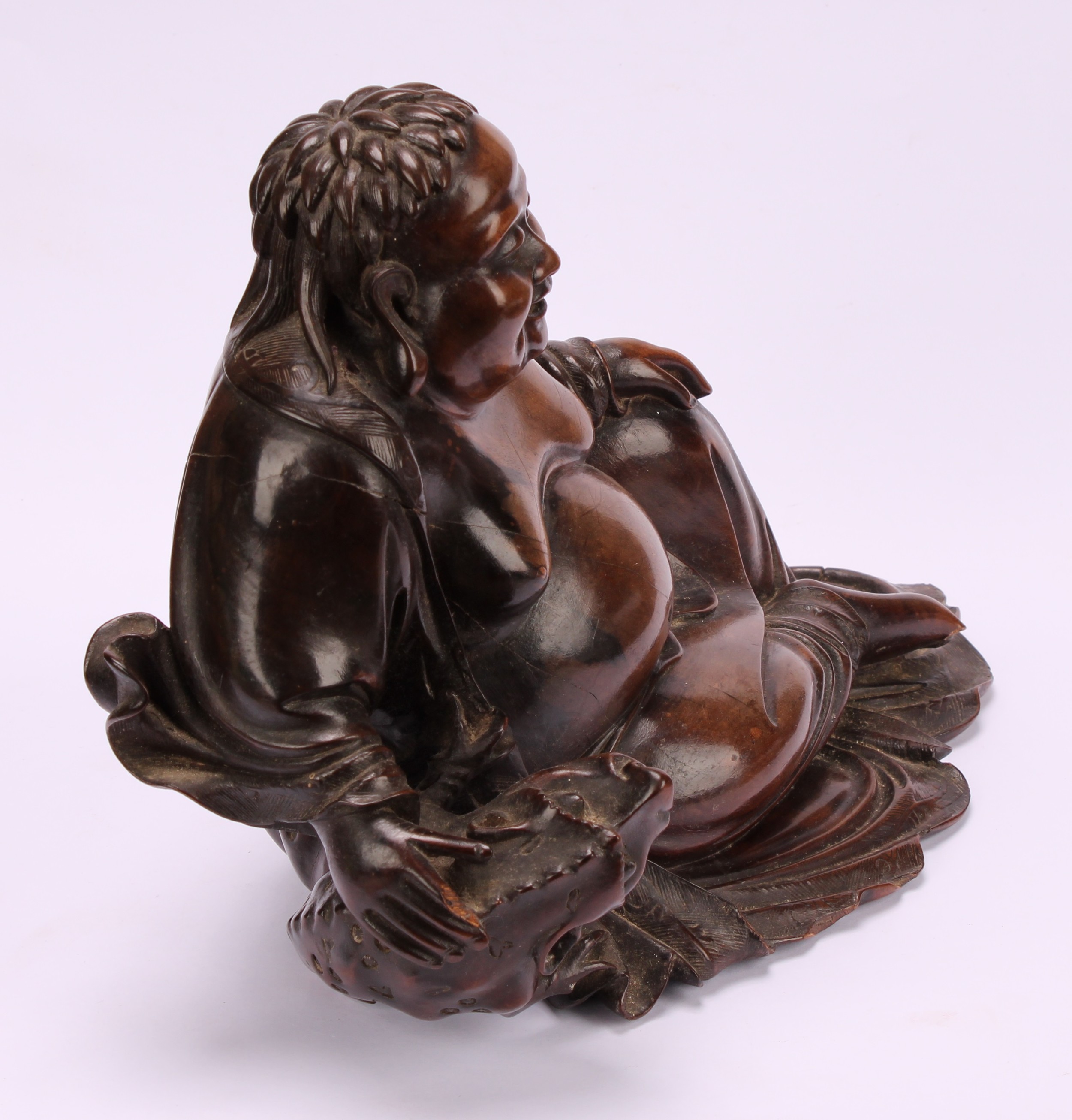 A Chinese hardwood carving, Liu Hai with Chan Chu, 25cm wide - Image 3 of 4