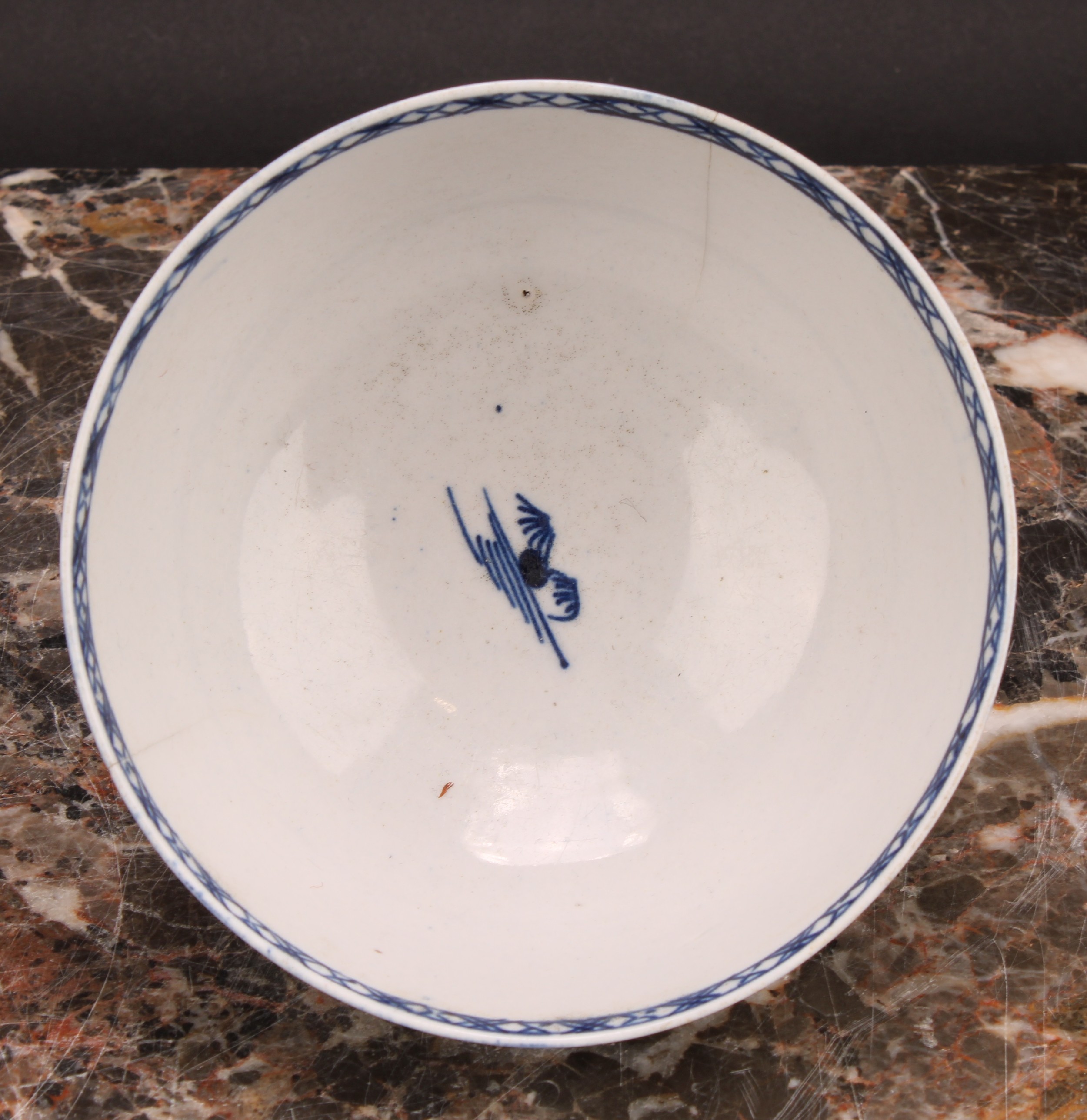 A Chaffers Liverpool punch bowl, painted in Chinoiserie style in underglaze blue, with a - Image 11 of 11