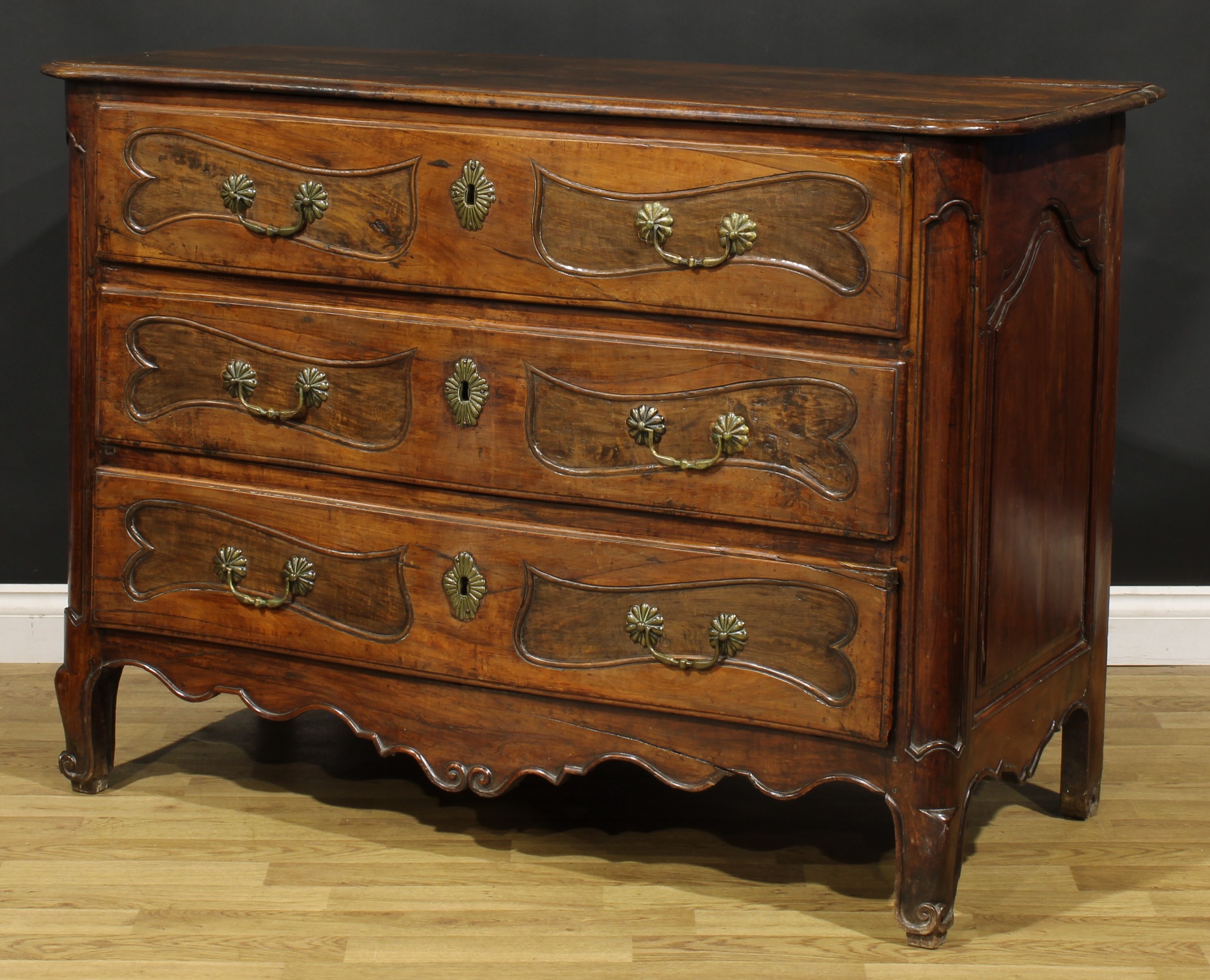 An 18th century French Provincial chestnut serpentine commode, slightly oversailing top with moulded - Image 4 of 5