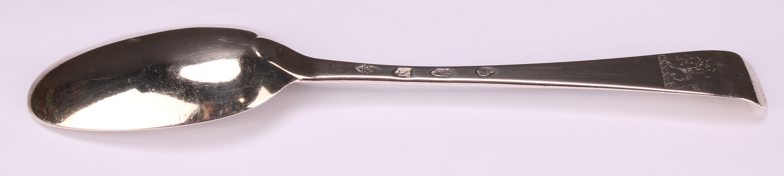 An early George III Irish silver Hanoverian pattern table spoon, 20.5cm long, Christopher Skinner, - Image 3 of 4