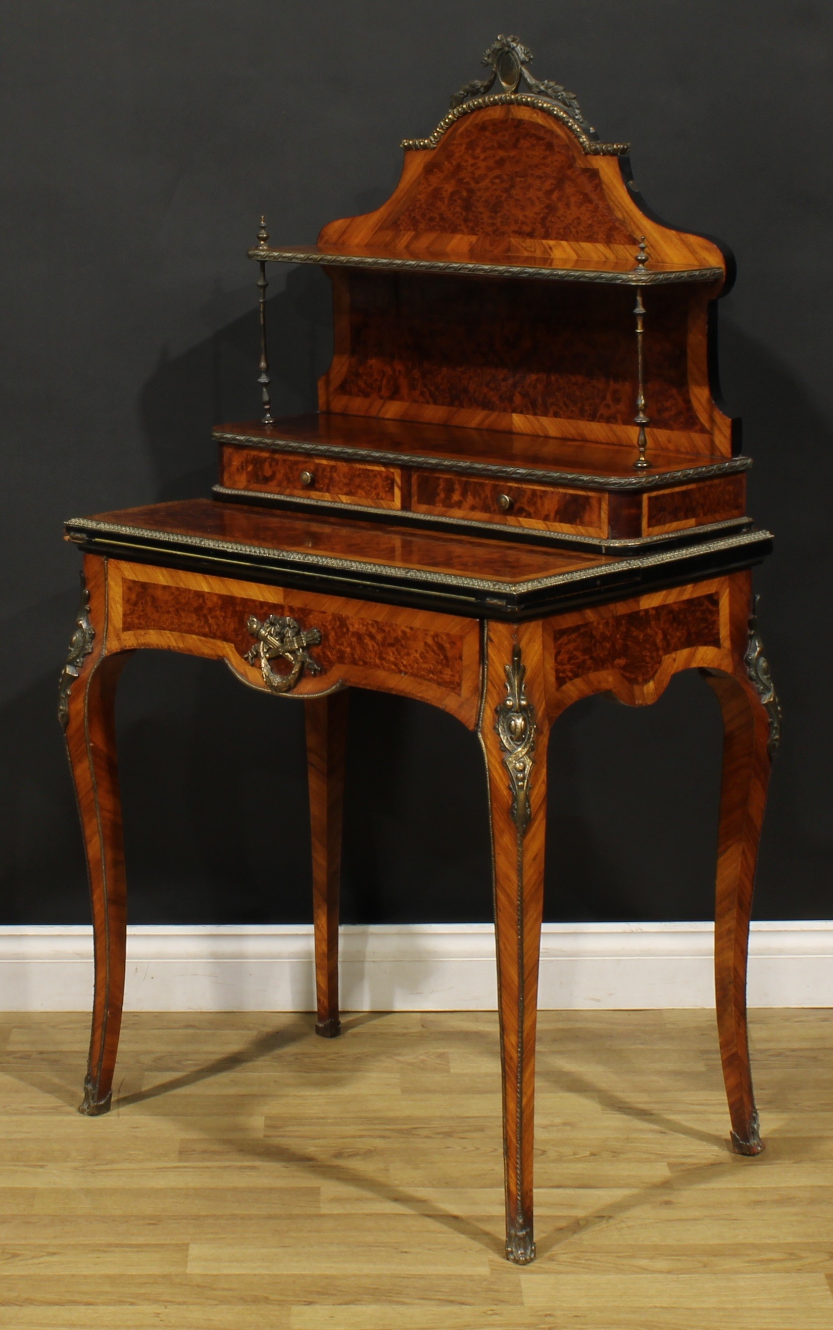 A Louis XV Revival amboyna and kingwood bonheur du jour, shaped superstructure with a shelf and - Image 6 of 7