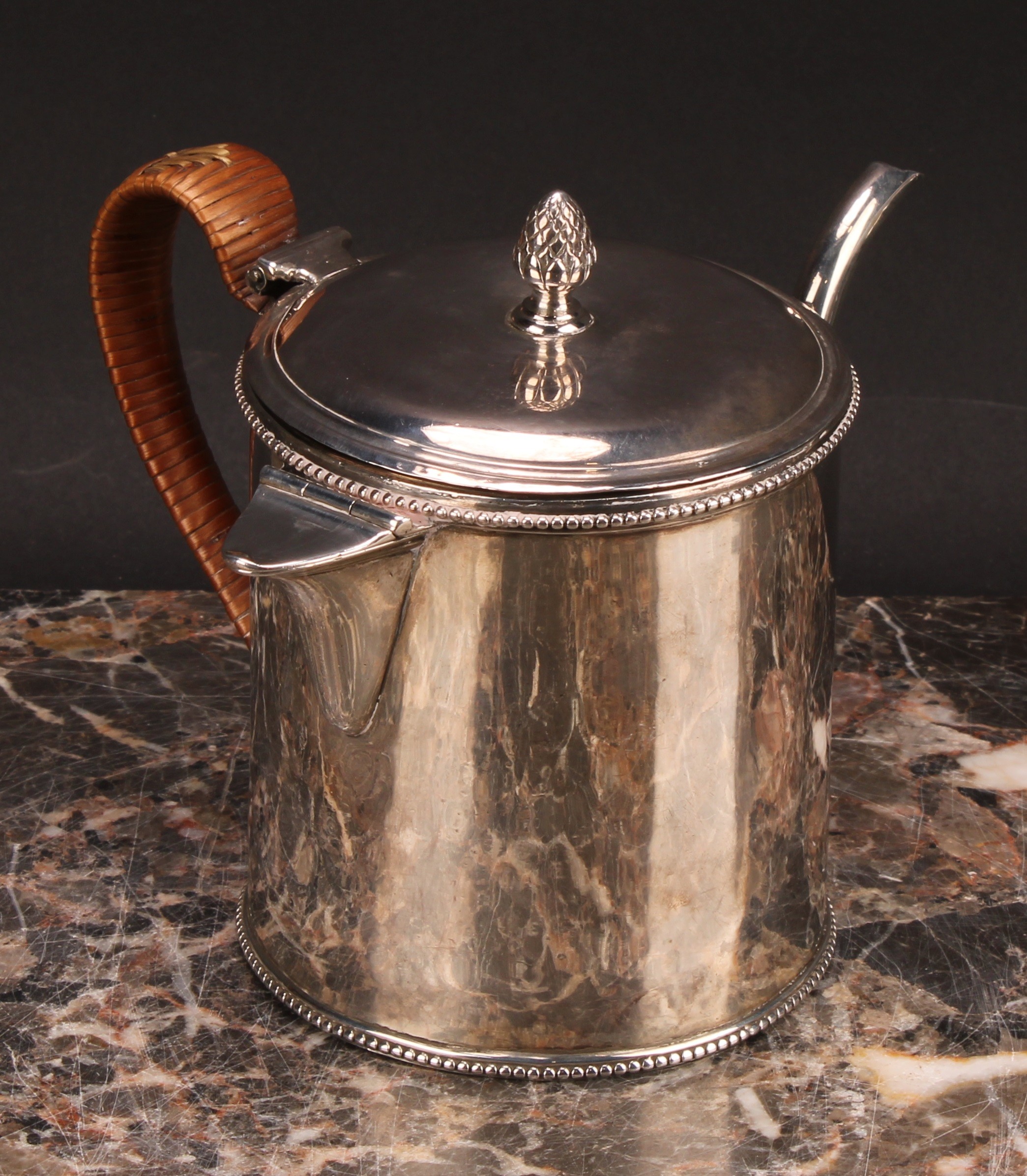 A George III silver cylindrical argyle, hinged cover with bud finial, beaded borders, cane-wrapped - Bild 5 aus 6