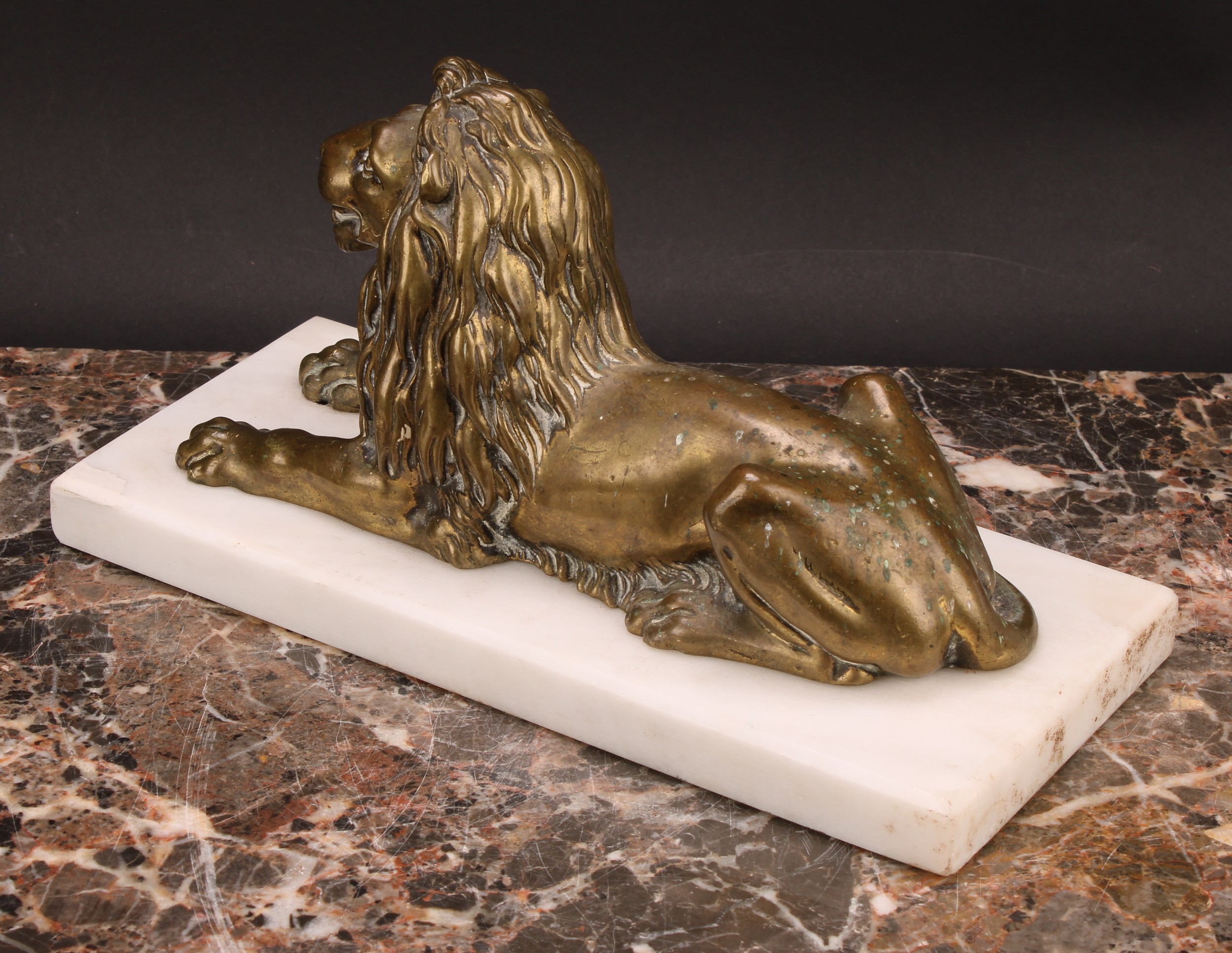 English School (19th century), a bronze, of a recumbent lion, rectangular marble base, 25.5cm wide - Image 4 of 4