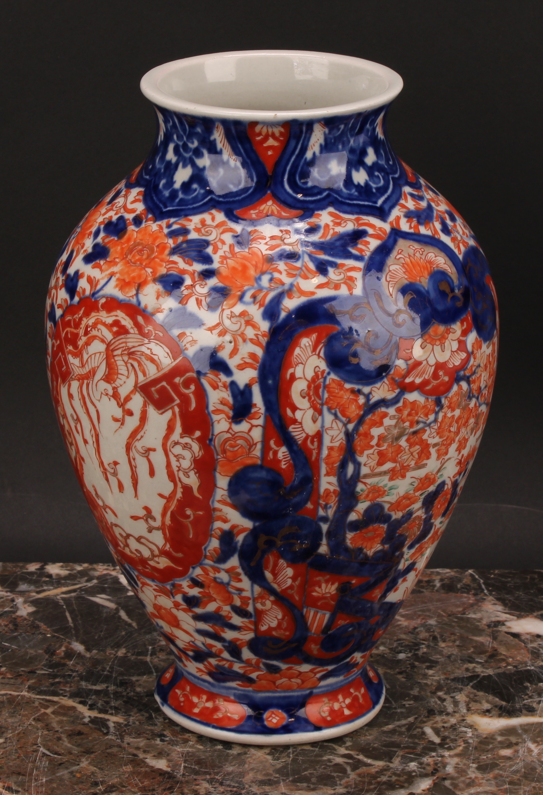 A Japanese ovoid vase, painted in the Imari palette, 24.5cm high, Meiji period - Image 4 of 5