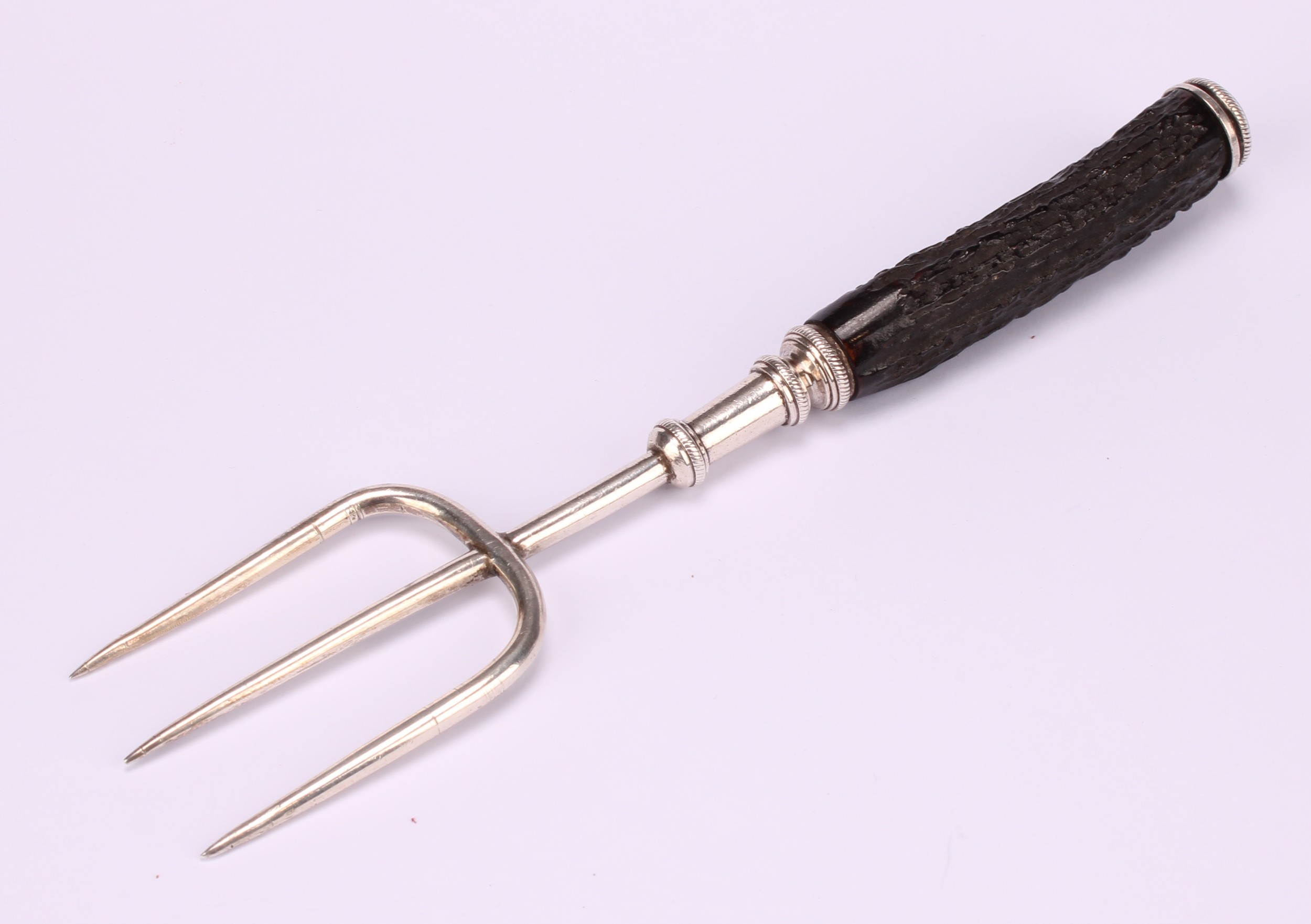 A George V silver bread fork, stag antler handle, 18.5cm long, William Hutton & Sons Ltd, Sheffield, - Image 5 of 6