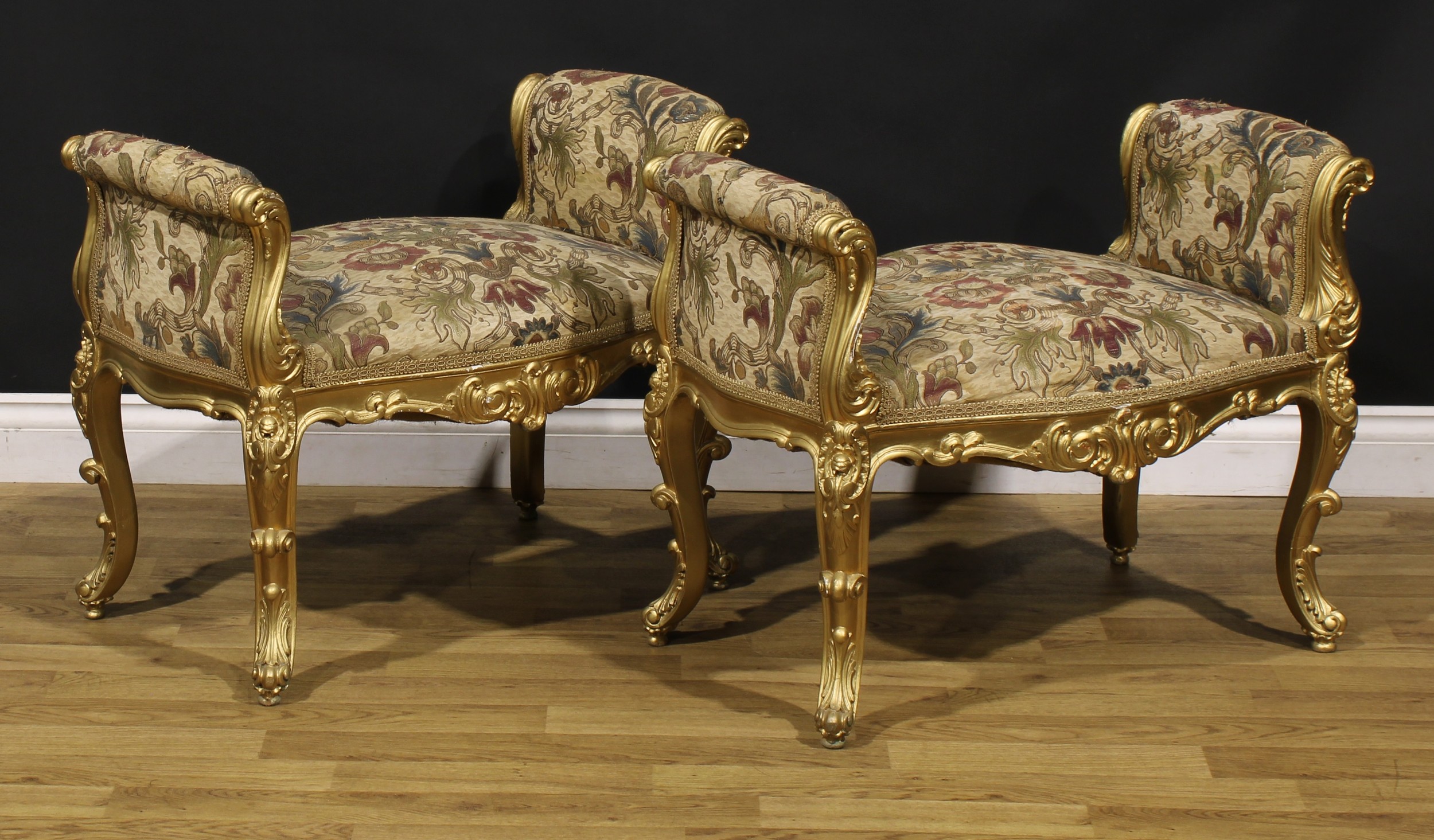 A Italian Rococo Revival giltwood drawing room suite, comprising a pair of window seats and a pair - Image 3 of 5