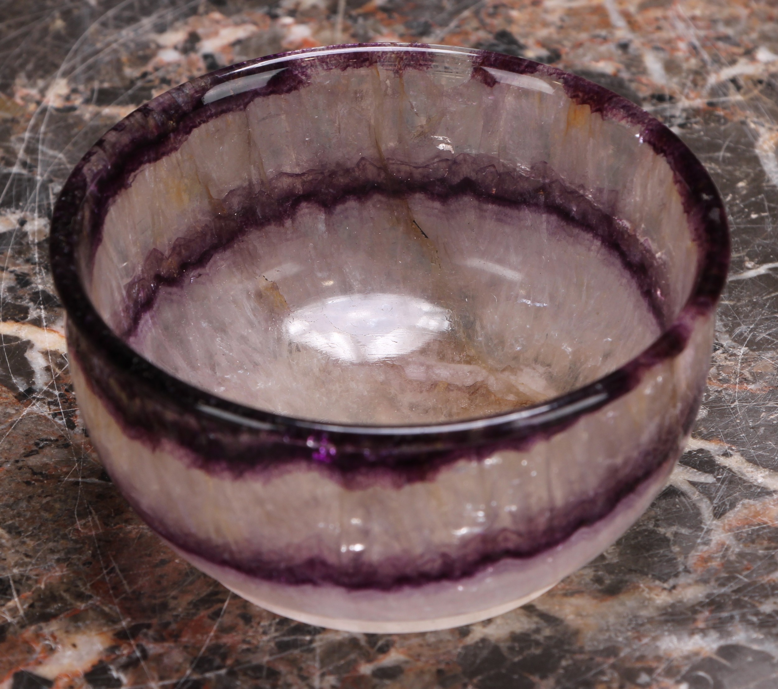 A 19th century Derbyshire Blue John circular bowl, Miller's vein, 9cm diam - Image 2 of 3