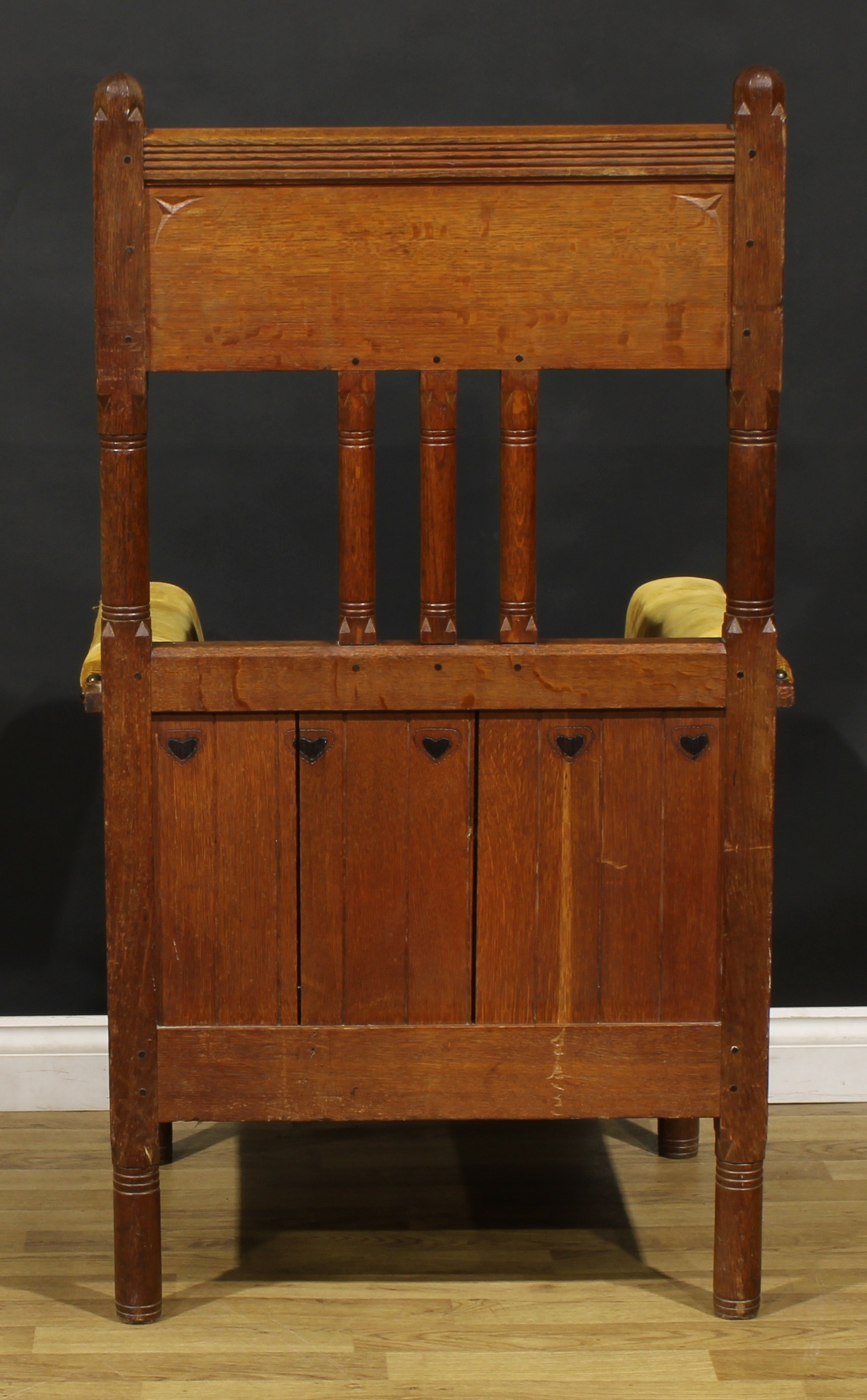 A large and unusual Arts & Crafts entrance hall chair, rectangular cresting rail carved with a - Image 4 of 4