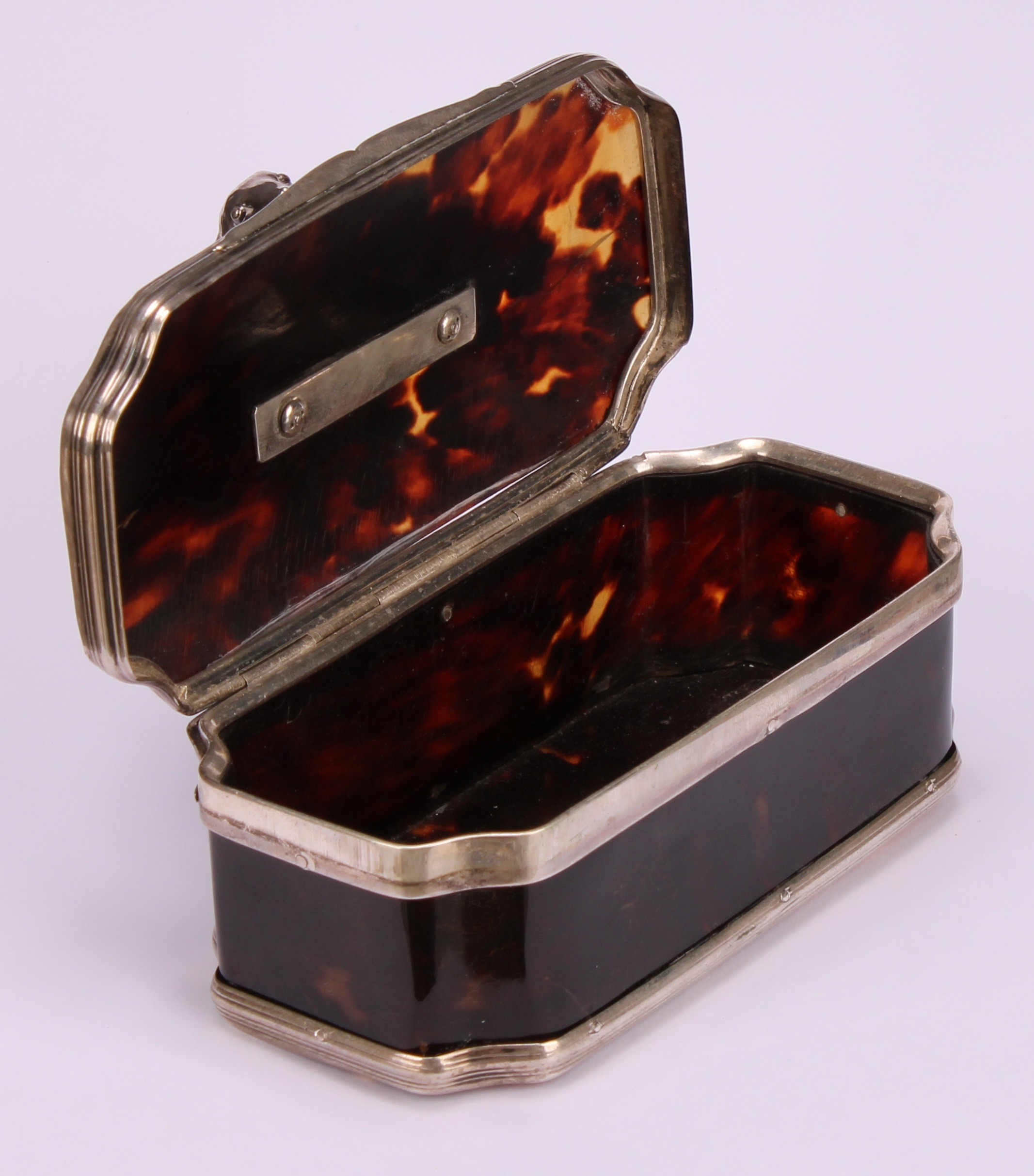 An unusual 19th century silver coloured metal mounted faux tortoiseshell box, the hinged cover - Image 4 of 4