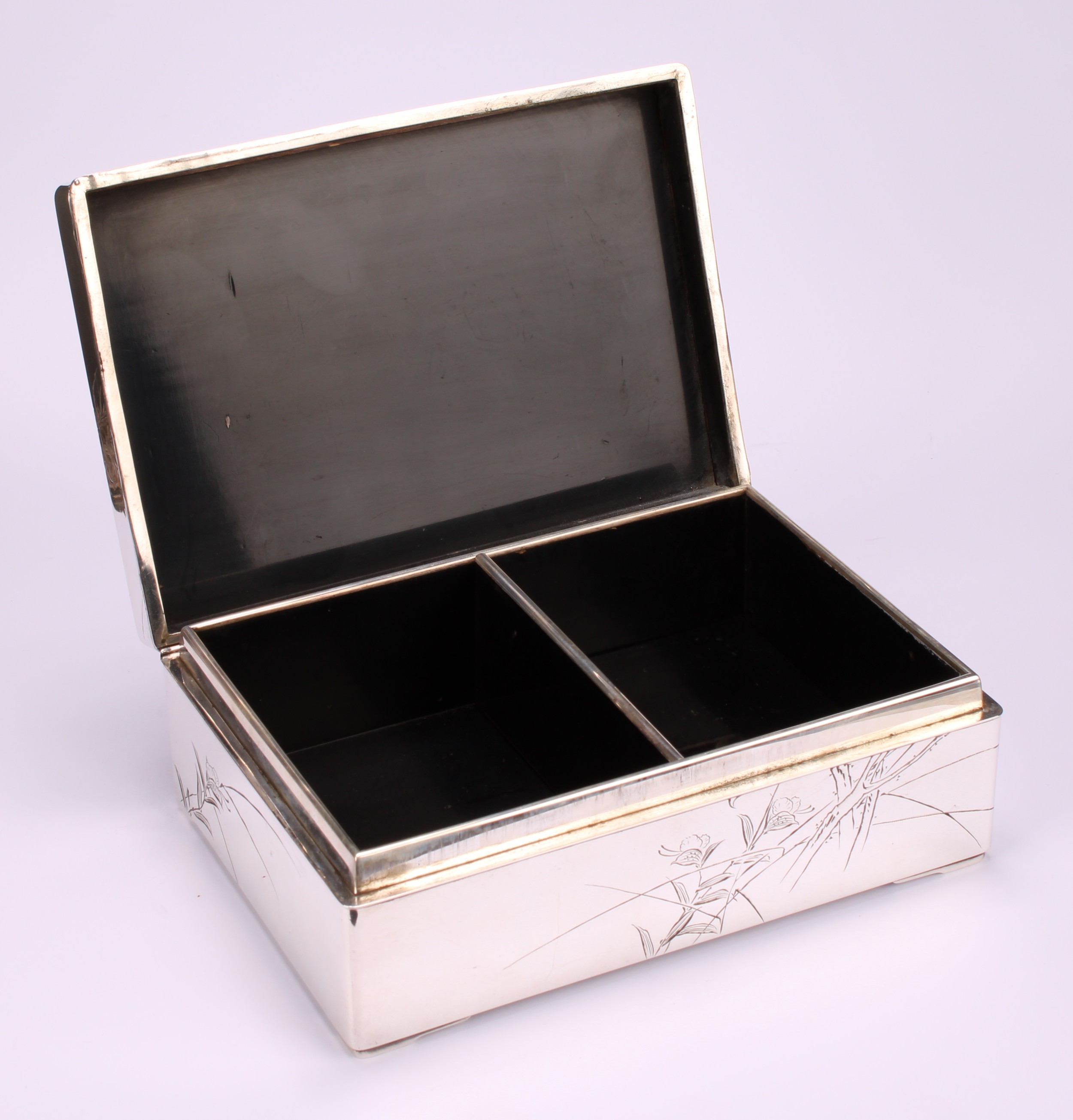 A large Japanese silver and mixed metal rectangular cigar box, hinged cover engraved with - Image 4 of 5