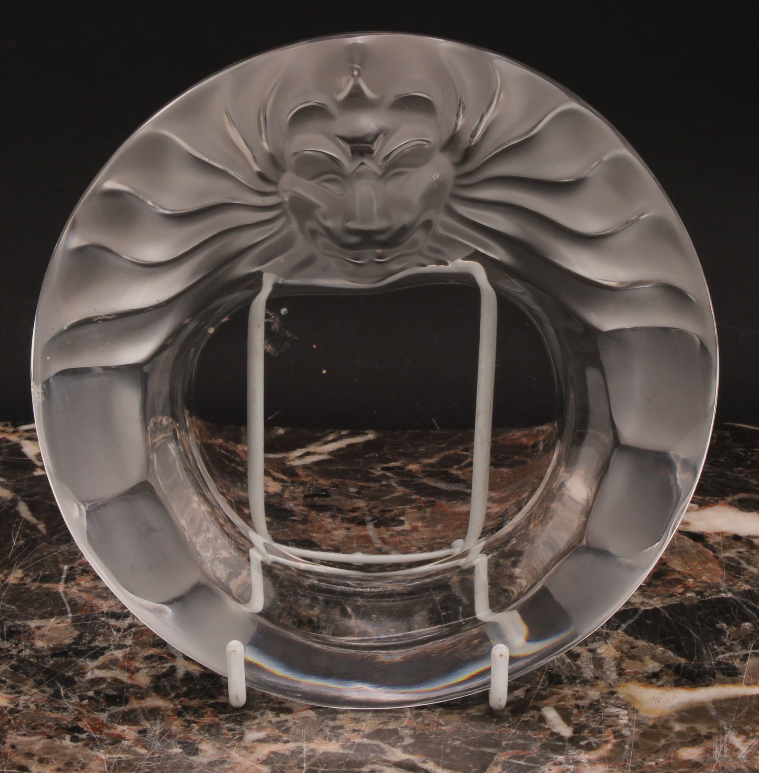A Lalique Tete de Lion circular glass dish, the rim with frosted stylised lion mask with spreading - Image 3 of 4