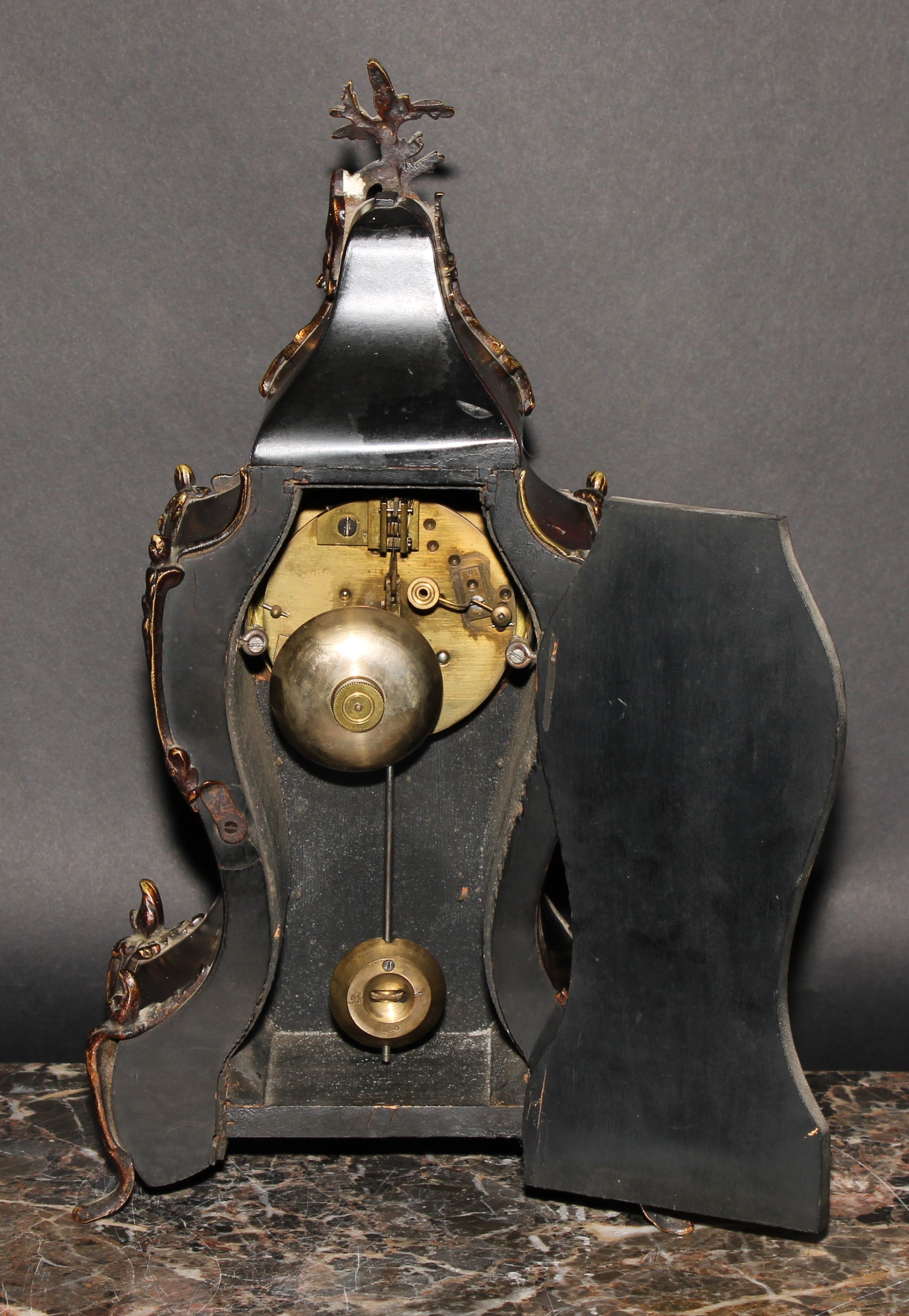 A Louis XV Revival gilt metal mounted simulated tortoiseshell mantel clock, 8cm circular enamel dial - Image 5 of 5