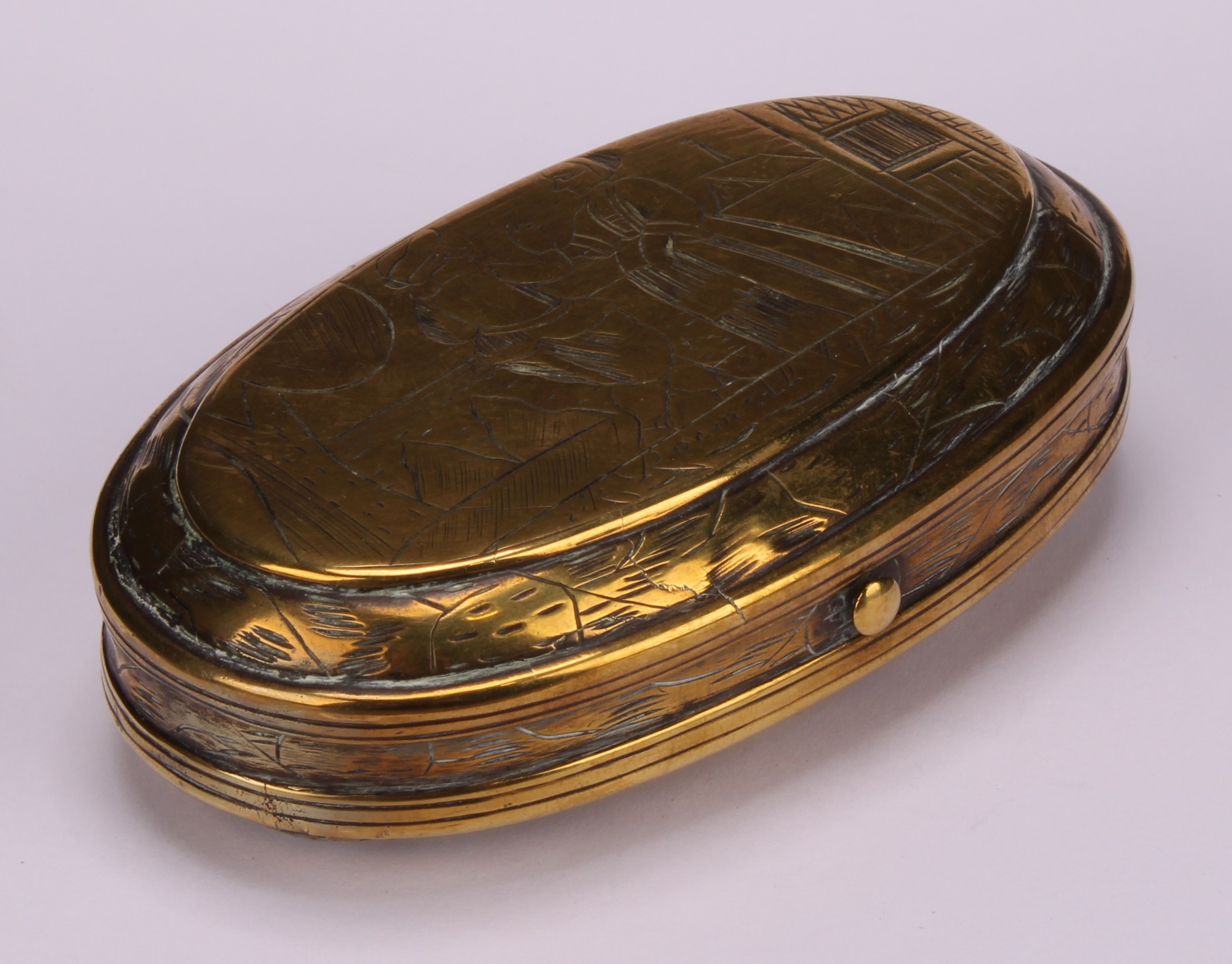 An early 18th century Dutch brass oval tobacco box, engraved with narrative scenes, hinged cover - Image 4 of 6