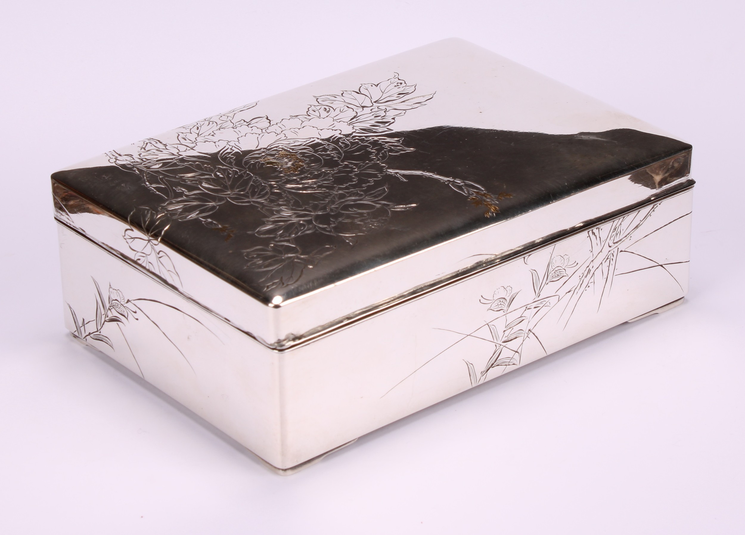 A large Japanese silver and mixed metal rectangular cigar box, hinged cover engraved with - Image 3 of 5