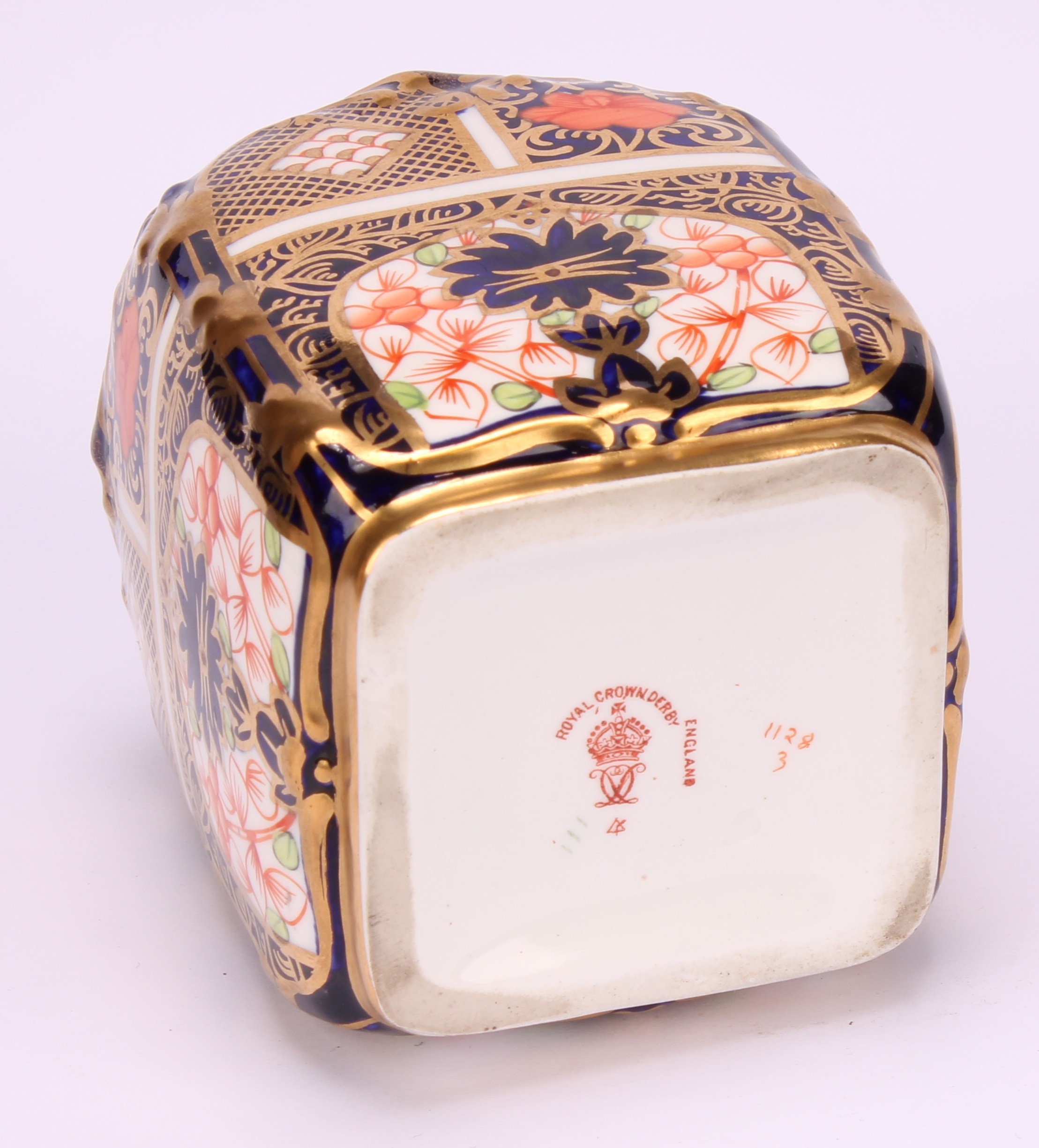 A set of three Royal Crown Derby 1128 pattern shaped rectangular caddies, shaped circular covers, - Image 11 of 19