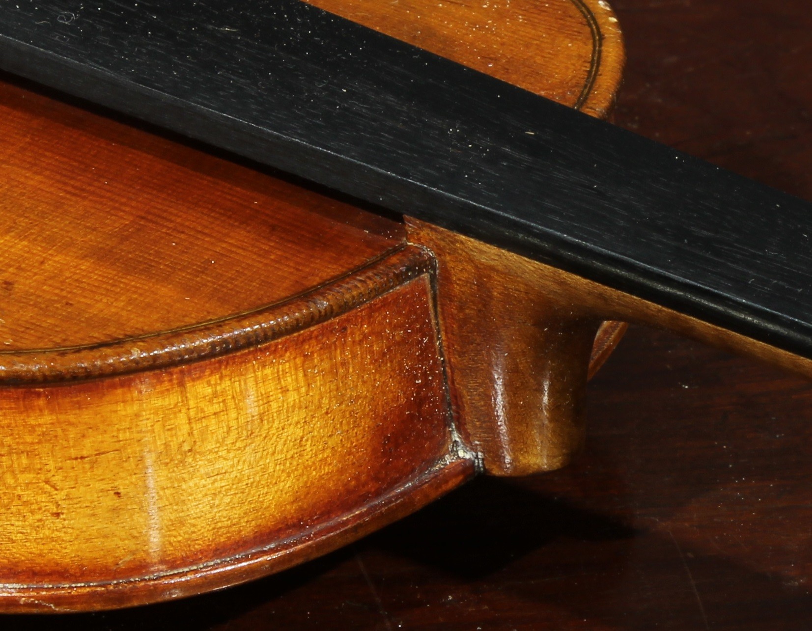 A violin, the one-piece back 36cm long excluding button, ebonised tuning pegs, outlined with - Image 8 of 10
