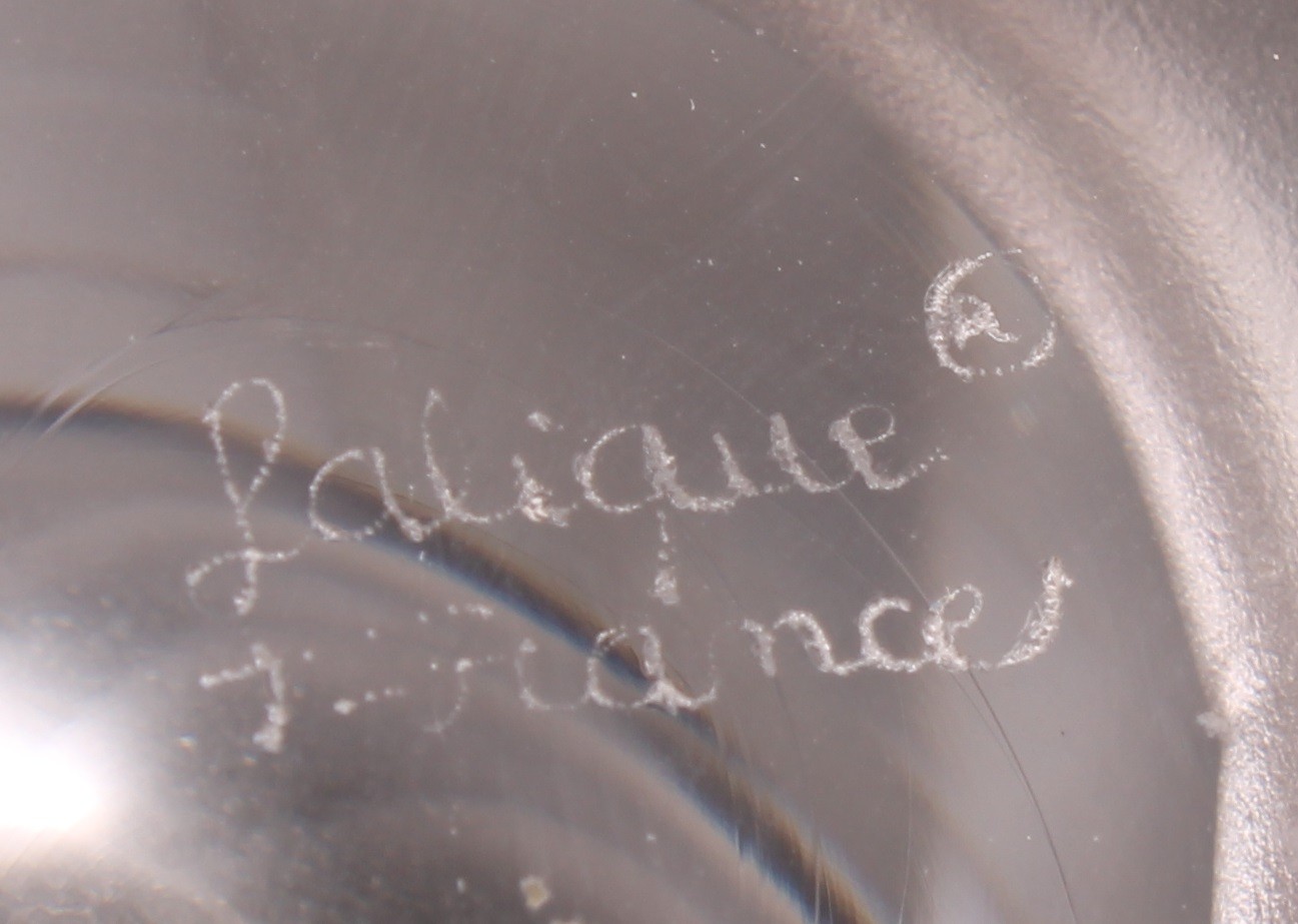 A Lalique 'Rosine' ovoid pedestal vase, of wrythen form, relief decorated with two birds, engraved - Image 5 of 5