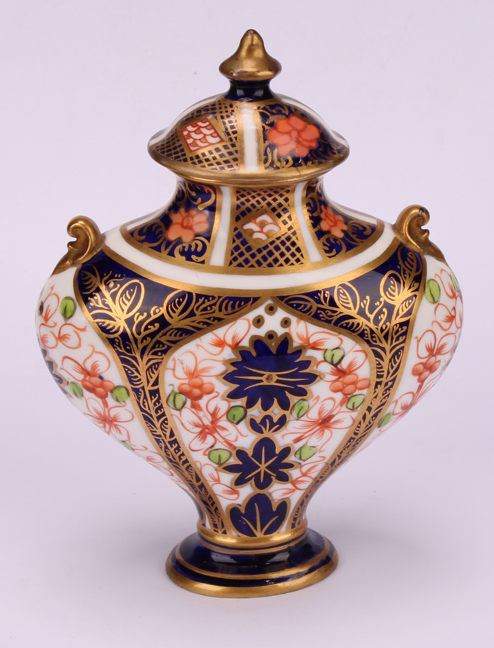 An associated pair of Royal Crown Derby 1128 Imari pattern flattened ovoid pedestal vases, oval - Image 8 of 12